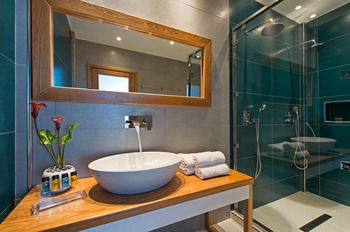 Aura Suites อิเมโรวิยอน ภายนอก รูปภาพ